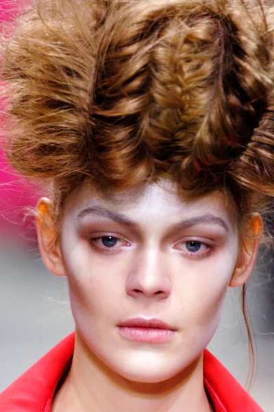 Look 5
